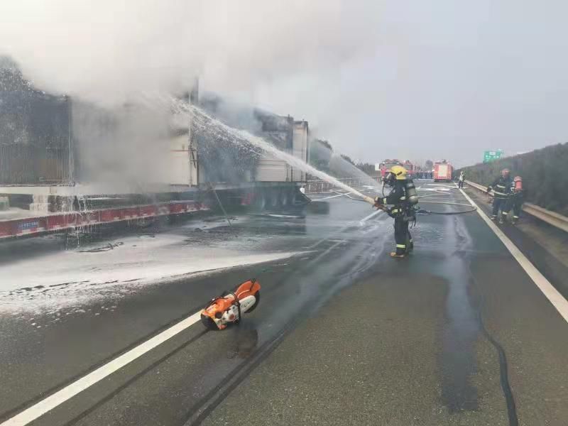 鋰<a href='http://m.funfactsoflife.com' title='電池運(yùn)輸' >電池運(yùn)輸</a>