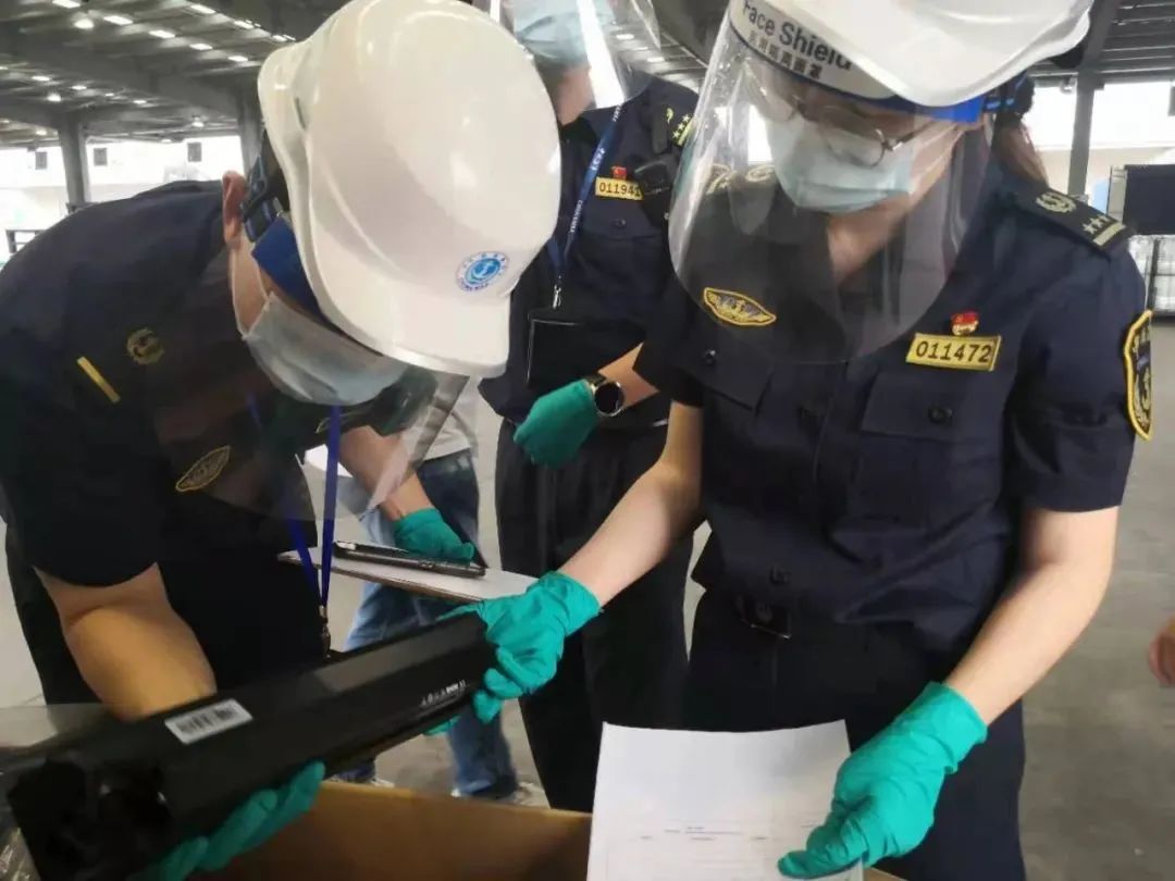 中港鋰<a href='http://m.funfactsoflife.com' title='電池貨運' >電池貨運</a>